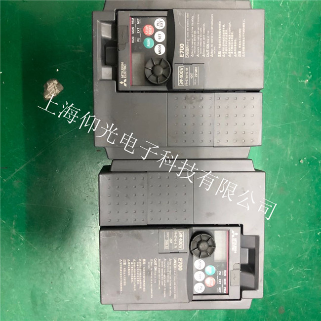 ����MR-J2Sϵ��������ά��ͻȻ���֡�AL33