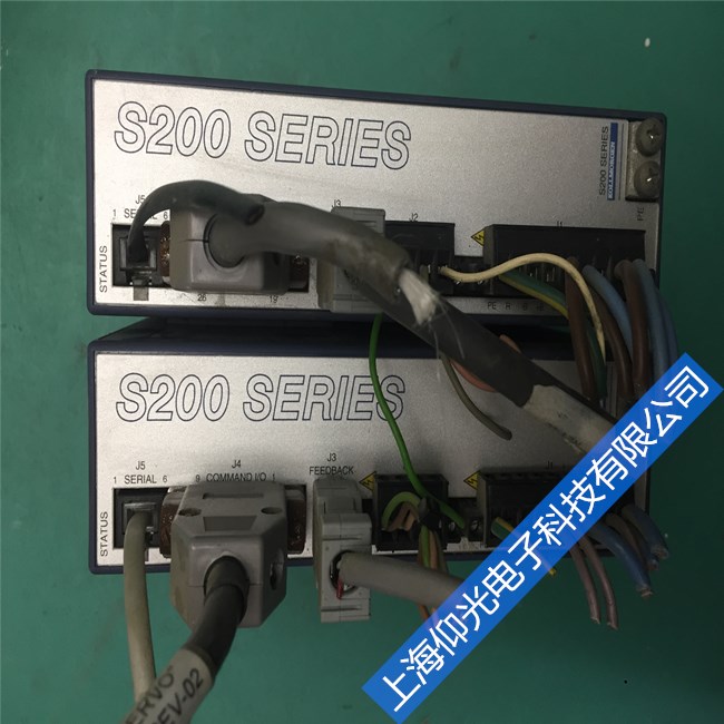 �ŷ�������ά��