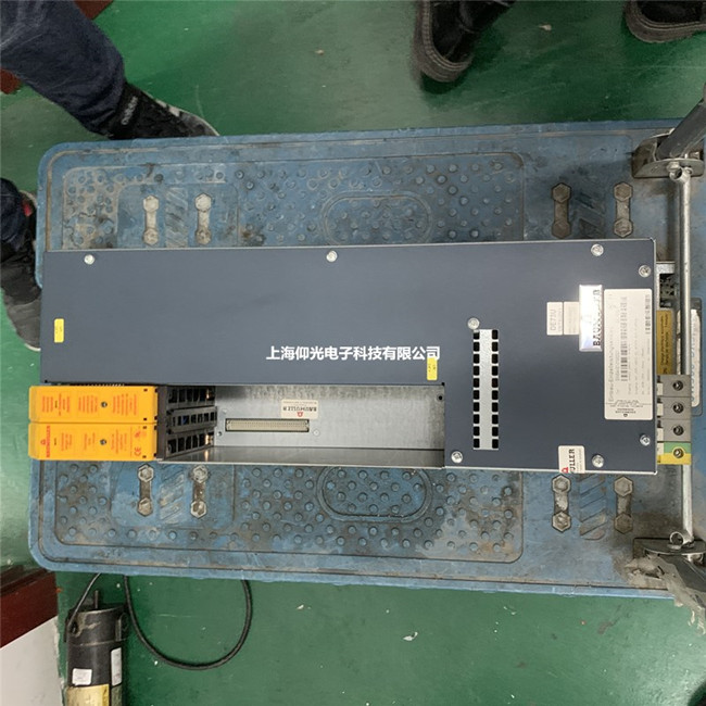 �ŷ�������ά��