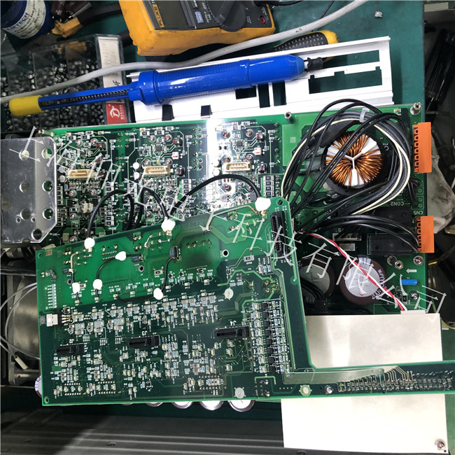 �ձ�����SVF7.5kW��Ƶ������������ά�ް���