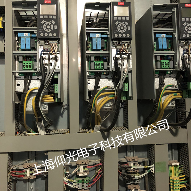 ����˹��Ƶ��ά�� VLT2800 Danfoss��ERR8Ƿѹά�� IGBT���黵����