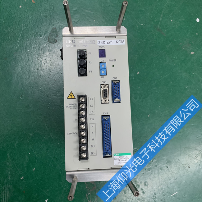 �ŷ�������ά��