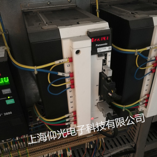 �ŷ�������ά��