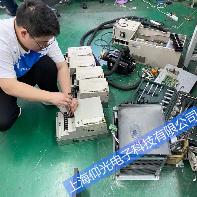 �ŷ�������ά��