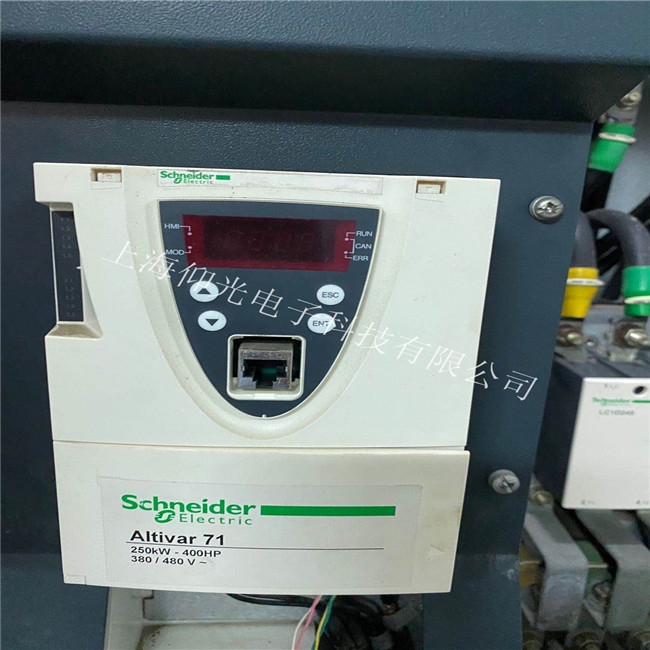 ʩ�͵±�Ƶ������Er2��������ά�޷���