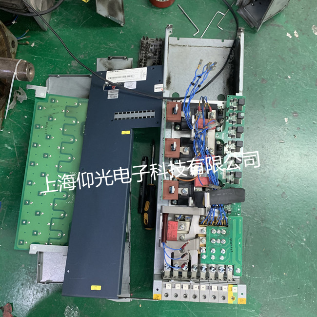 �ŷ�������ά��