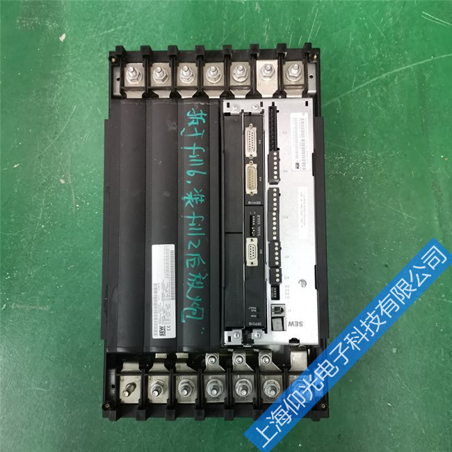 ����SEW��Ƶ��MDX61B0030-5A3-4-00����ʾ����ά��