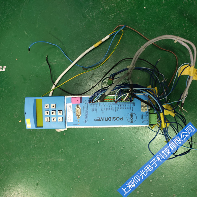 �ŷ�������ά��